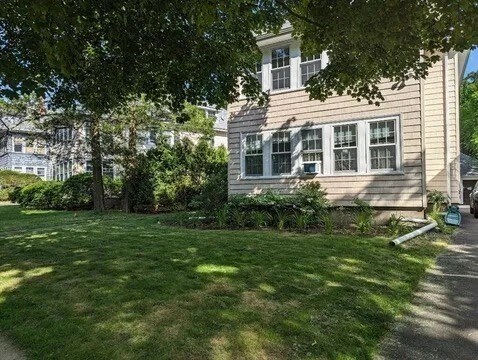 31 Payson Rd in Belmont, MA - Building Photo - Building Photo