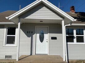 939 N Brown Ave in Springfield, MO - Building Photo