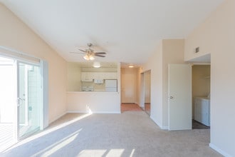 Hillcrest Apartment Homes in Hayward, CA - Building Photo - Interior Photo