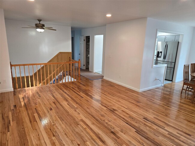 property at 7 Carpenter Dr