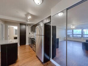 4180 N Marine Dr, Unit 803 in Chicago, IL - Foto de edificio - Building Photo