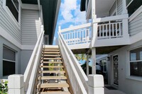 1373 Siesta Bayside Dr in Sarasota, FL - Building Photo - Building Photo