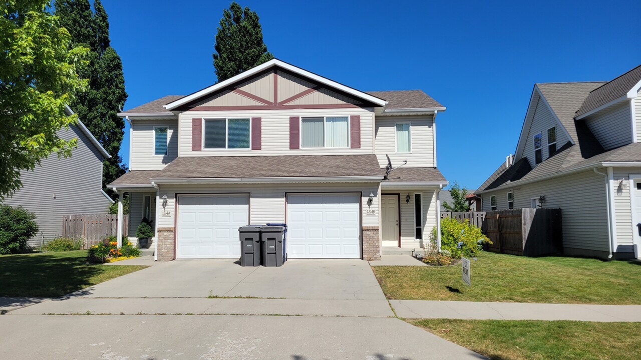 1214 Forsythia Ave in Sandpoint, ID - Building Photo