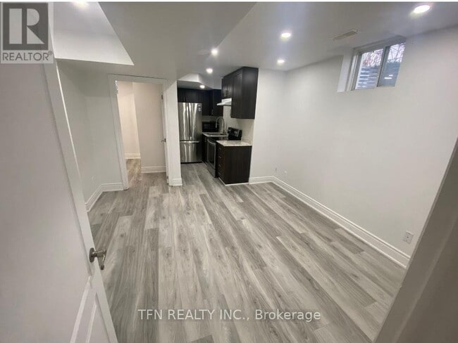 101 Luisa St in Bradford West Gwillimbury, ON - Building Photo - Building Photo