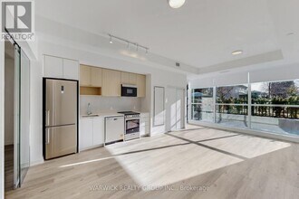 4365 Bloor St W in Toronto, ON - Building Photo - Building Photo