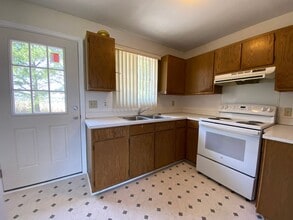 21 Sugar Run Rd in Sunbury, NC - Building Photo - Building Photo