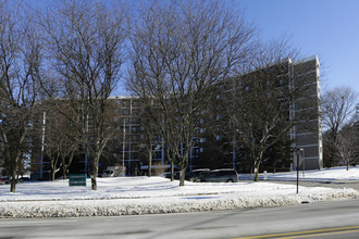 Grandview Apartments in Grand Rapids, MI - Building Photo - Building Photo