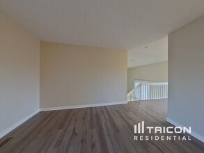 3057 S Mobile Way in Aurora, CO - Building Photo - Building Photo