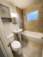 4619 Cline Rd in Amarillo, TX - Foto de edificio - Building Photo