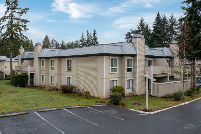 Towne Square Condominiums in Bellevue, WA - Building Photo - Building Photo