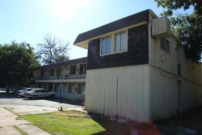 1341 Mulberry St in Chico, CA - Building Photo - Building Photo