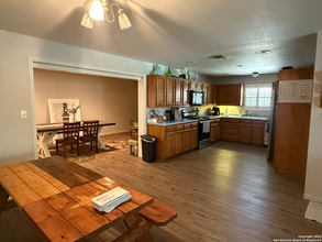 231 Cross River St in New Braunfels, TX - Building Photo - Building Photo
