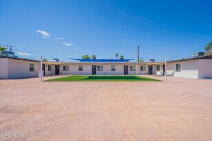 37 E El Parque Dr in Tempe, AZ - Building Photo