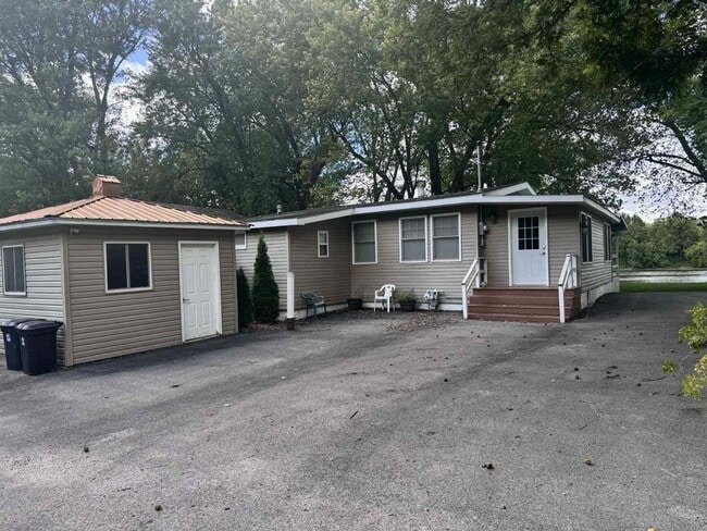 property at 3311 E 2059th Rd
