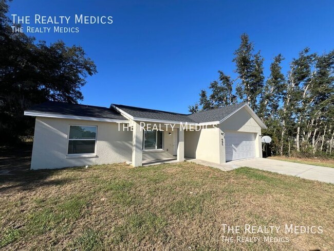 405 Malauka Loop in Ocklawaha, FL - Building Photo - Building Photo