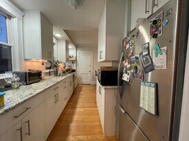 34 Leonard St, Unit 1 in Somerville, MA - Building Photo
