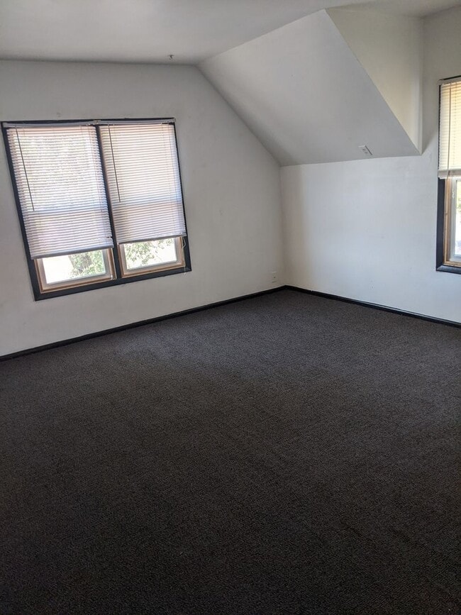 property at 1720 Cherry Ave