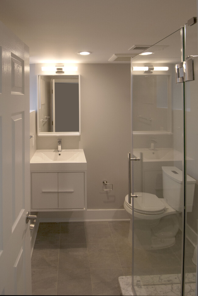 4834 Larchwood Ave in Philadelphia, PA - Building Photo - Building Photo
