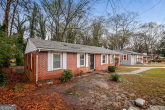 3867 Stone Rd SW in Atlanta, GA - Building Photo - Building Photo