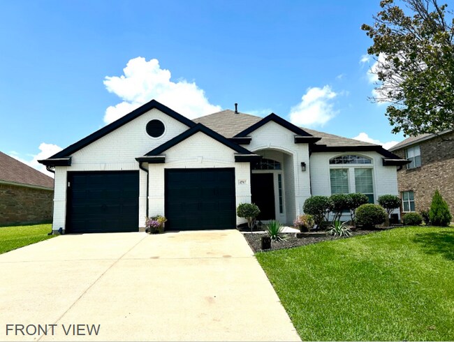 property at 4517 Woodbluff Dr