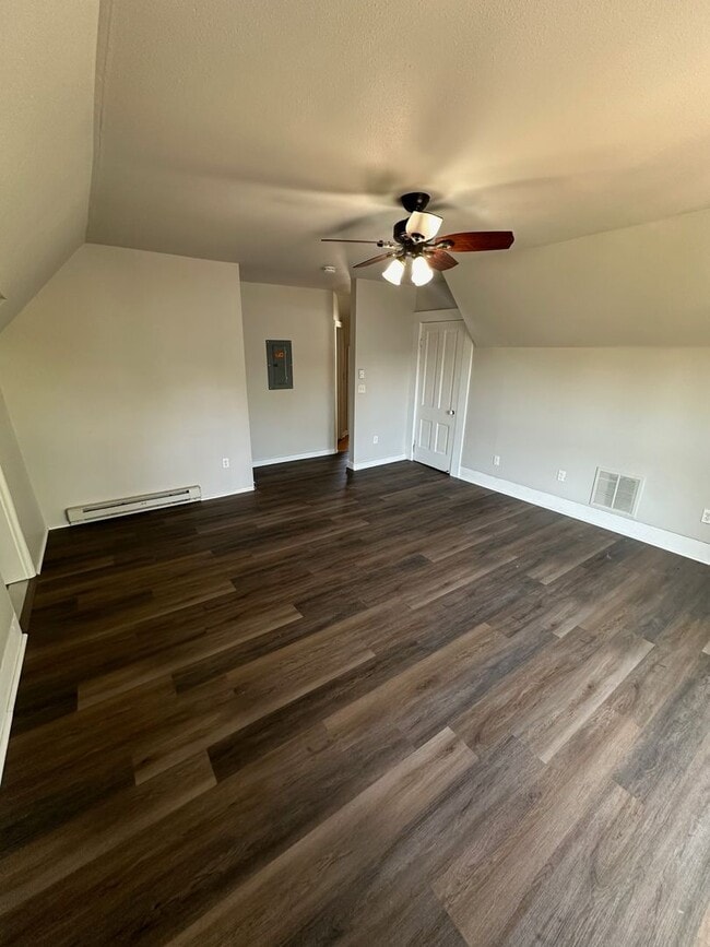 723-725 Frederick St