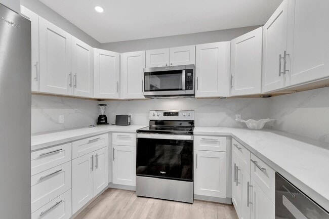 property at 320 SE 4th Ave