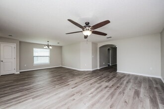 2443 Bracknell Forest Trail in Tavares, FL - Building Photo - Building Photo