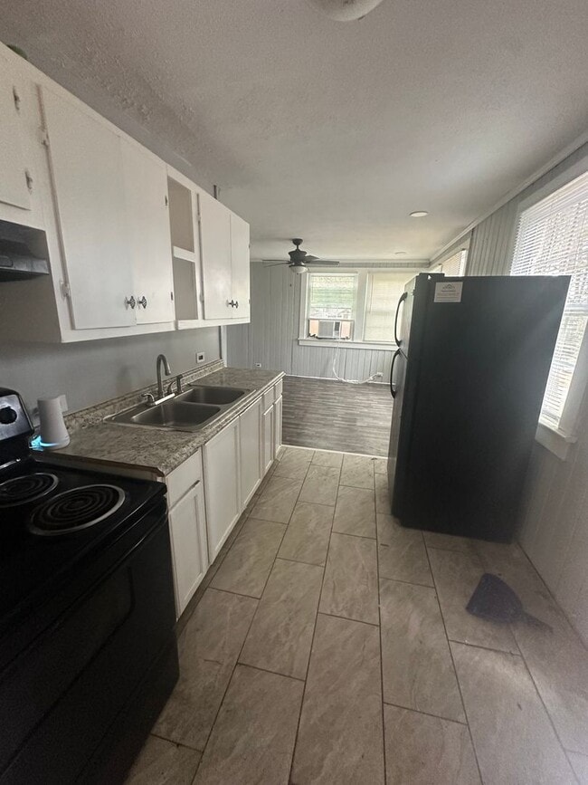 1126 Brentwood Ave in Macon, GA - Building Photo - Building Photo