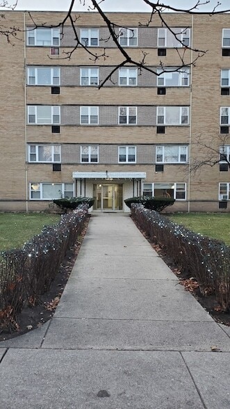 6160 N Damen Ave in Chicago, IL - Foto de edificio
