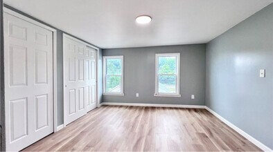 4482 1st St in Bethel Park, PA - Building Photo - Building Photo