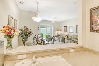 3645 Parkridge Cir in Sarasota, FL - Building Photo - Building Photo