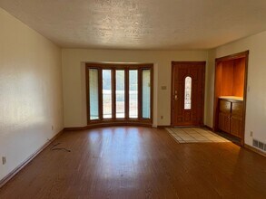 6105 Truchas Dr NE in Albuquerque, NM - Building Photo - Building Photo