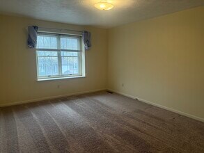 55 Frenchwoods Cir in Rochester, NY - Building Photo - Building Photo