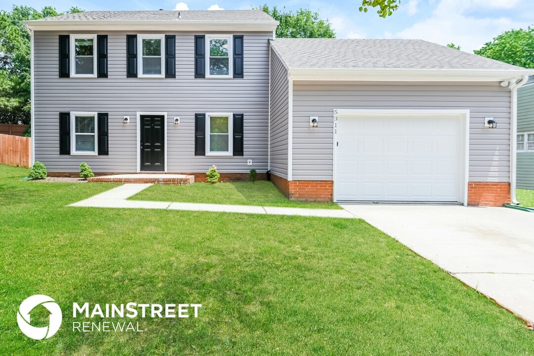 5311 Caradon Dr in Charlotte, NC - Foto de edificio