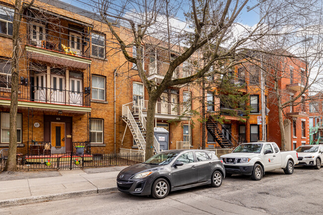 1884-1890 Gilford Rue in Montréal, QC - Building Photo - Building Photo