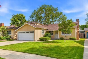 624 E Jefferson Ave in Orange, CA - Building Photo