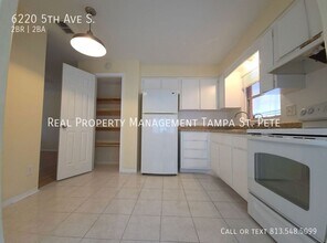 6220 5th Ave S in St. Petersburg, FL - Building Photo - Building Photo