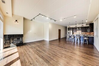 1332 W Madison St in Chicago, IL - Building Photo - Building Photo