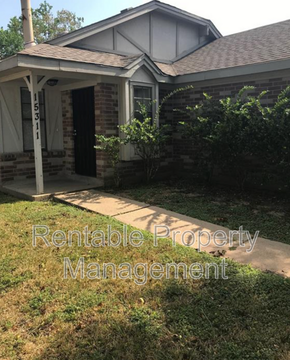 15311 Appleridge Dr in Missouri City, TX - Building Photo