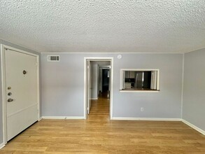 201 W Phillips St in Tyler, TX - Foto de edificio - Building Photo