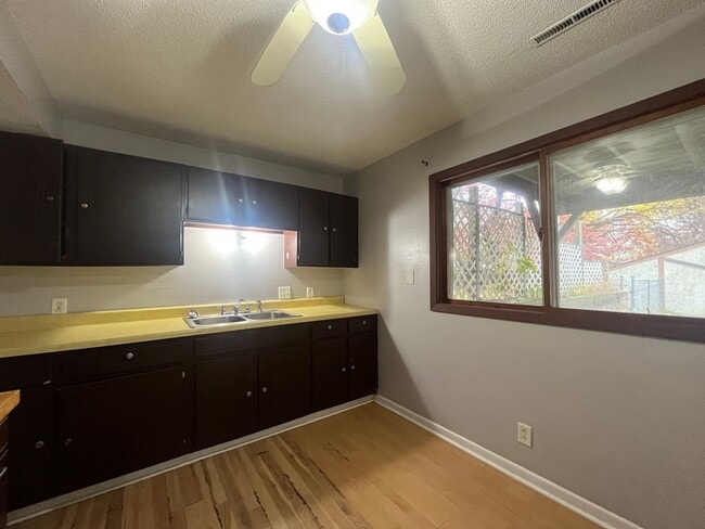 6248-6250 45th St N in Oakdale, MN - Building Photo - Building Photo