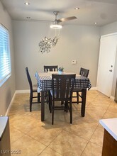 4810 Lone Vista Way in North Las Vegas, NV - Foto de edificio - Building Photo