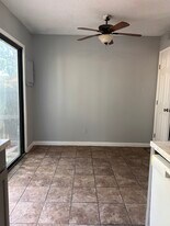 976 S Peoria St in Aurora, CO - Building Photo