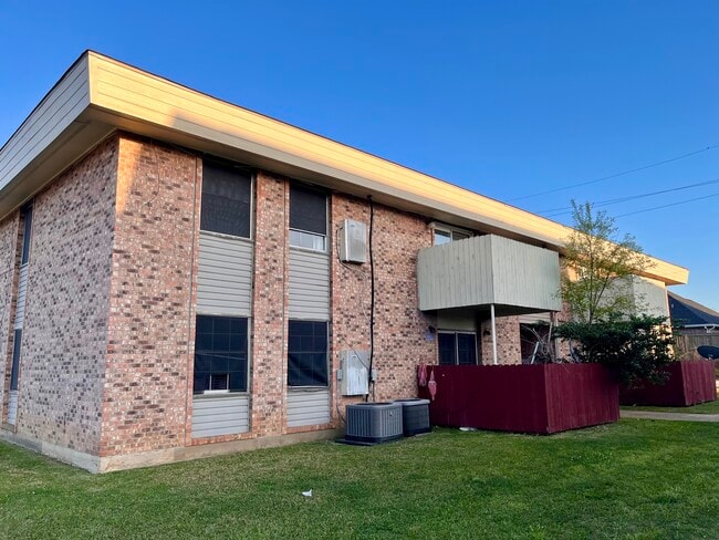 property at 305 Green Briar St