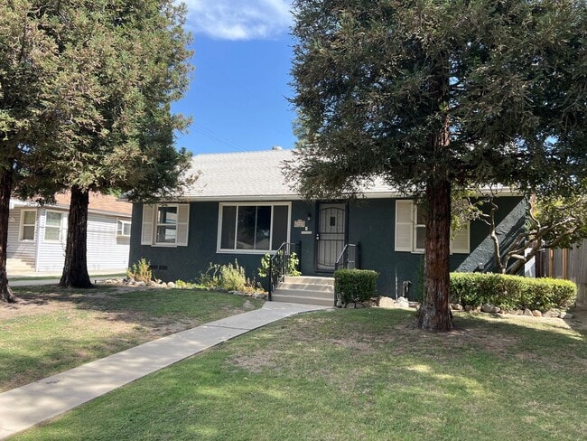 property at 2708 Drake St