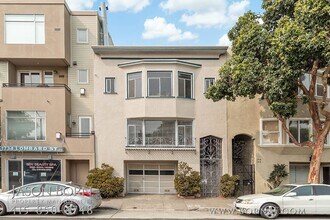 1720 Lombard St in San Francisco, CA - Building Photo - Building Photo