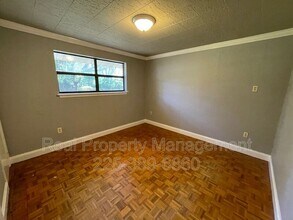 2351 Sweetleaf St in Baton Rouge, LA - Building Photo - Building Photo