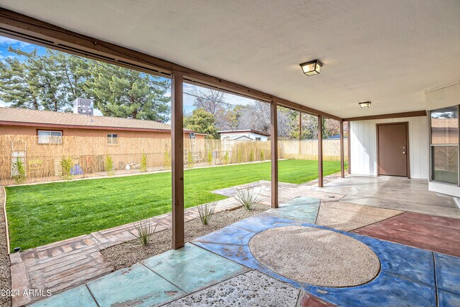 922 E Orange Dr in Phoenix, AZ - Building Photo - Building Photo