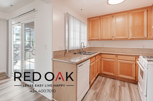 319 S Westlake Ave in Los Angeles, CA - Building Photo - Building Photo