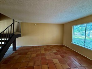 9611 Blue Creek Ln in Austin, TX - Building Photo - Building Photo